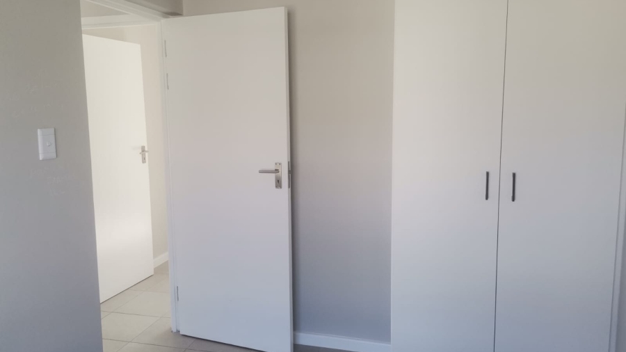 To Let 2 Bedroom Property for Rent in Overbaakens Eastern Cape